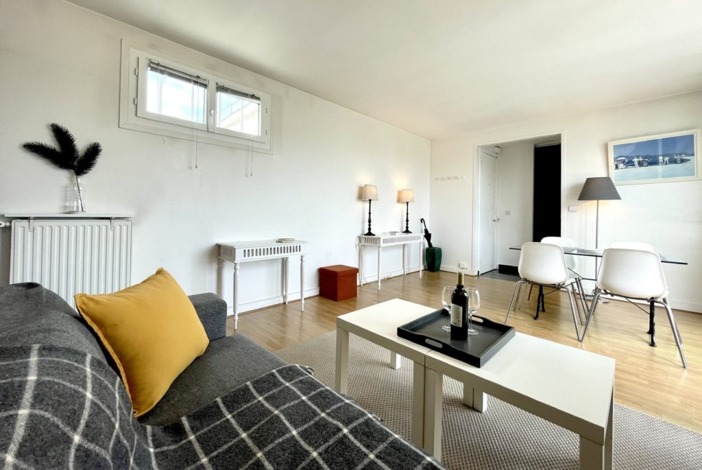 Location Appartement Meublé - 46.25 m² - 2 pièces - 75015 Paris - 115094 - 392673107193