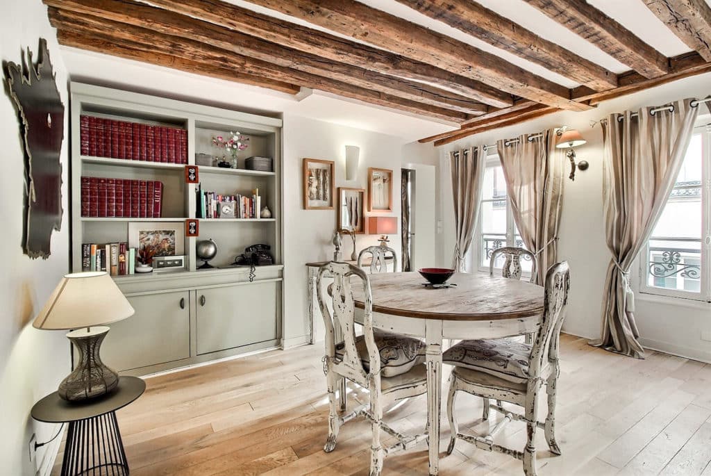 Furnished apartment - 3 rooms - 85 sqm - St Paul - 75004 Paris - 204304