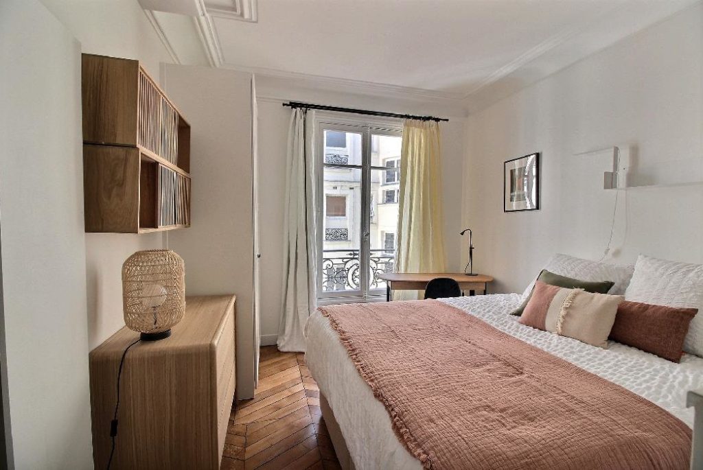 Furnished apartment - 3 rooms - 82 sqm - Quartier Latin - Saint Germain de Prés - Odéon - 75006 Paris - 206059-24