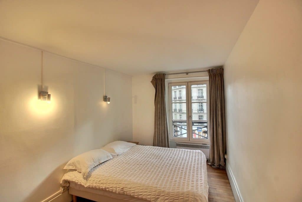 Furnished apartment - 3 rooms- 62 sqm- Champs Elysées - Etoile- 75017 Paris -217476-25