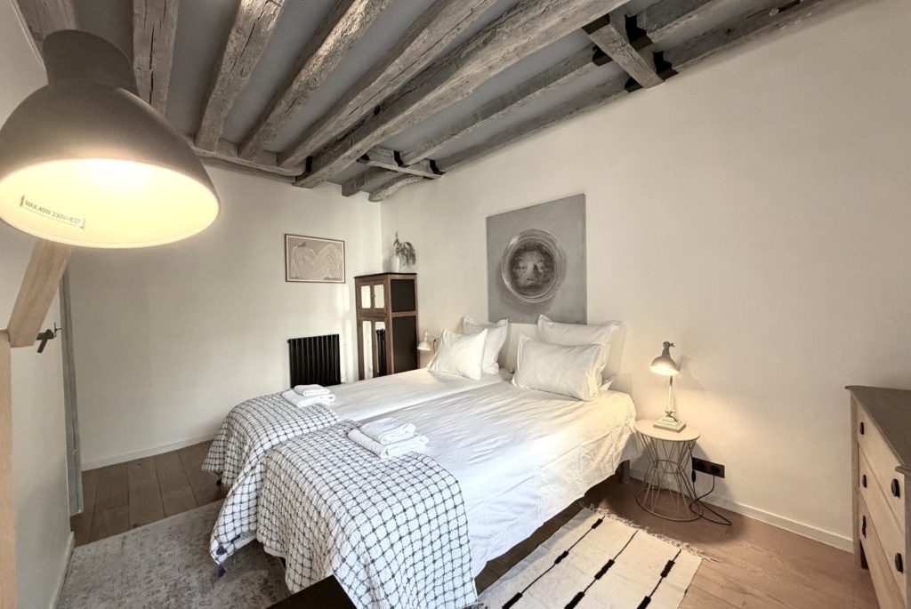 Location Appartement Meublé - 88.82 m² - 3 pièces - 75003 Paris - 203079 - 450191560932