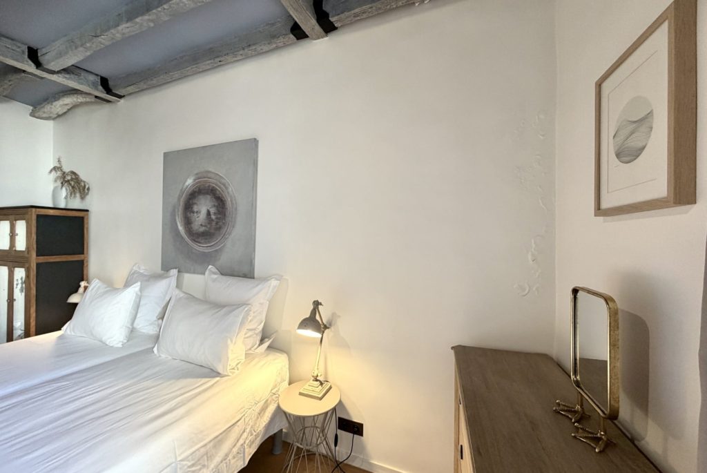 Location Appartement Meublé - 88.82 m² - 3 pièces - 75003 Paris - 203079 - 450191602925