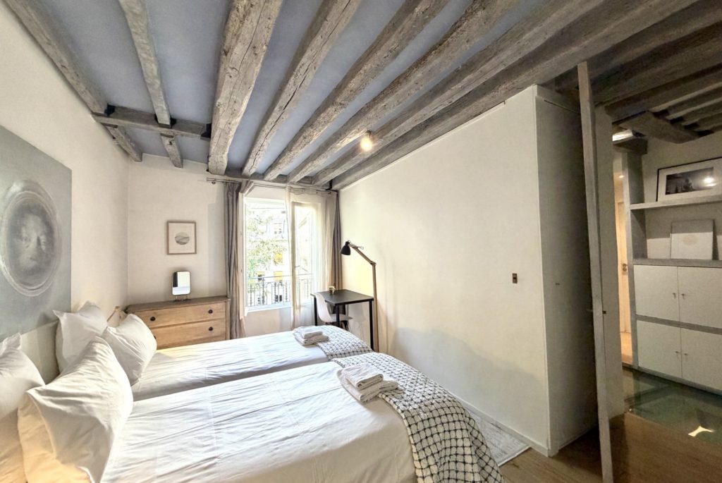 Location Appartement Meublé - 88.82 m² - 3 pièces - 75003 Paris - 203079 - 450191646941