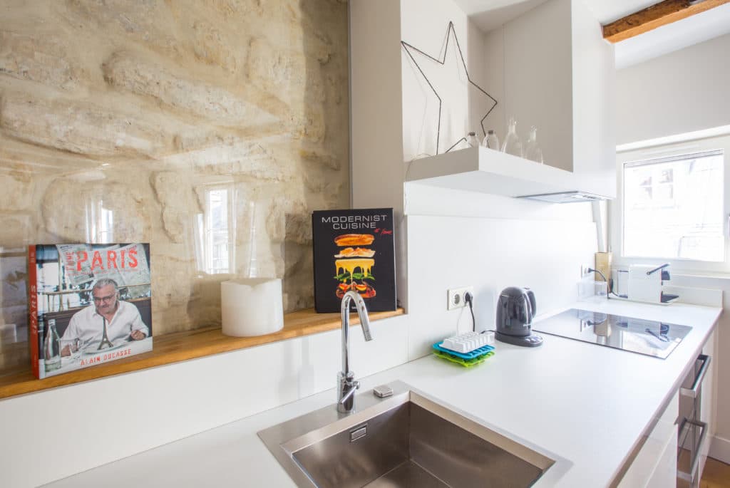 Location Appartement Meublé - 3 pièces - 65 m² - Quartier Latin - Saint Germain de Prés - Odéon - 75006 Paris - 206344