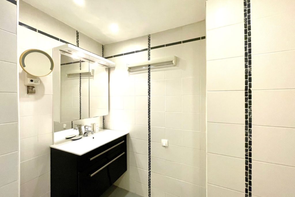 Location Appartement Meublé - 68.01 m² - 3 pièces - 75017 Paris - 217476 - 450149918921