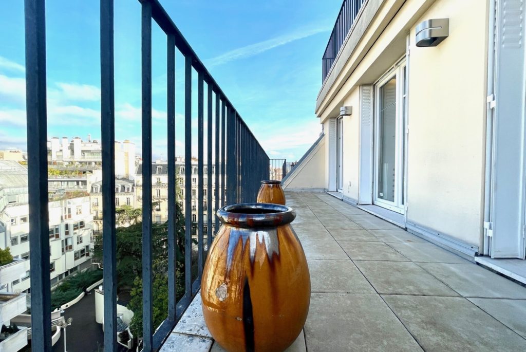 Location Appartement Meublé - 100 m² - 3 pièces - 75116 Paris - 216030 - 450191724773
