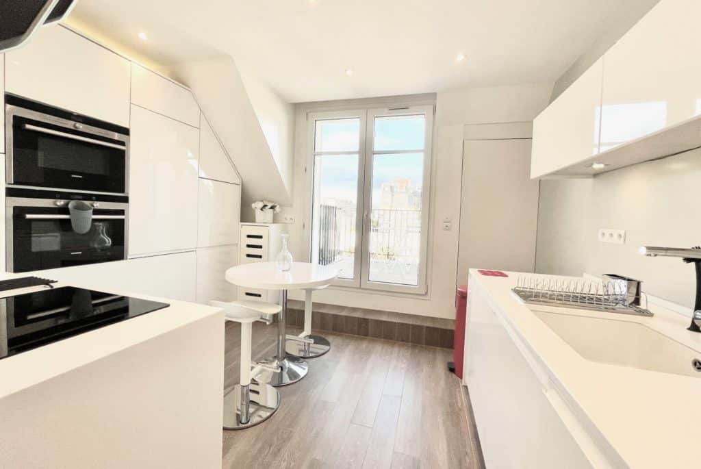 Location Appartement Meublé - 100 m² - 3 pièces - 75116 Paris - 216030 - 450191709433