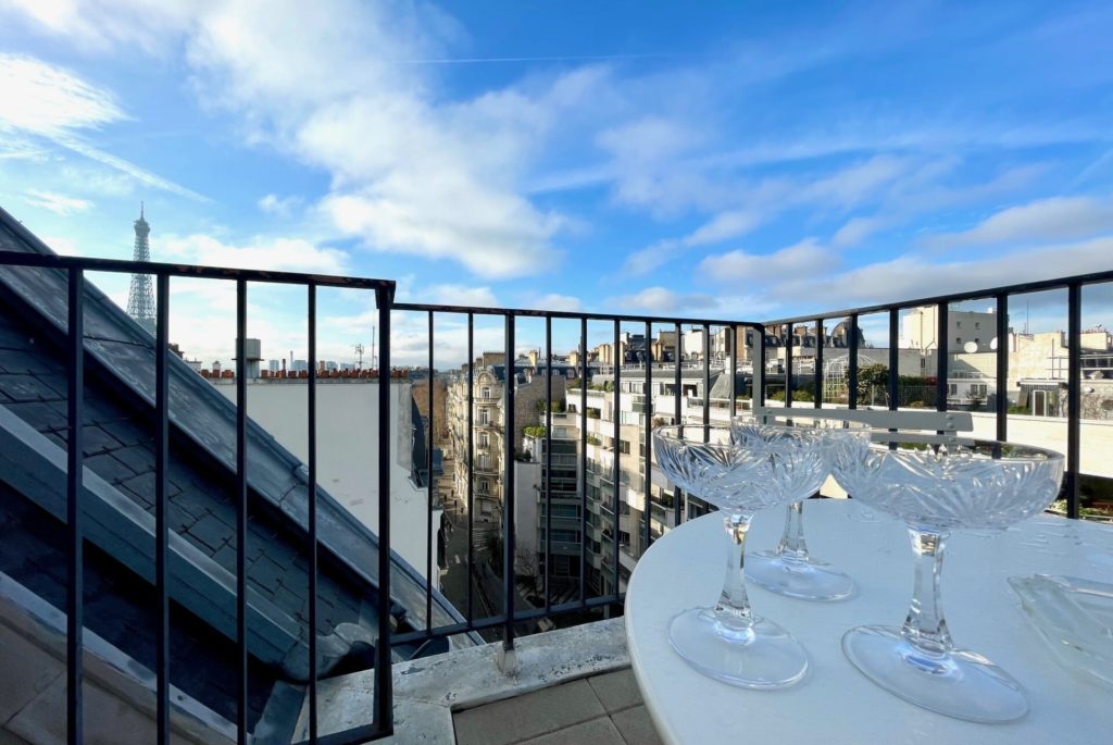 Location Appartement Meublé - 100 m² - 3 pièces - 75116 Paris - 216030 - 450191709432
