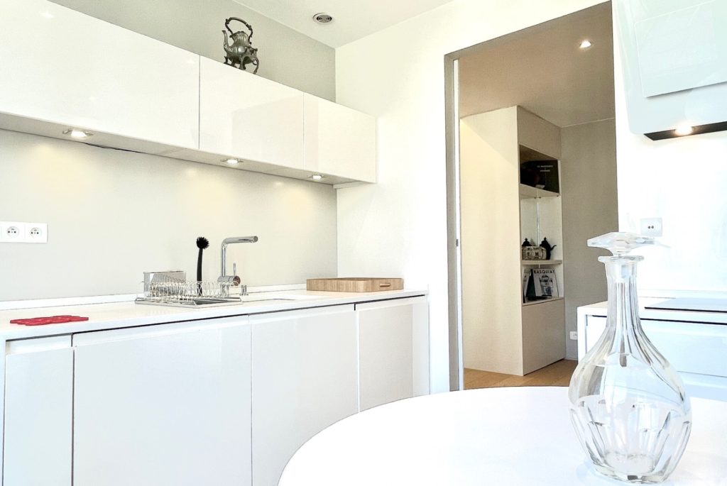 Location Appartement Meublé - 100 m² - 3 pièces - 75116 Paris - 216030 - 450191709426