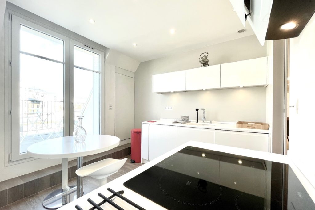 Location Appartement Meublé - 100 m² - 3 pièces - 75116 Paris - 216030 - 450191724760