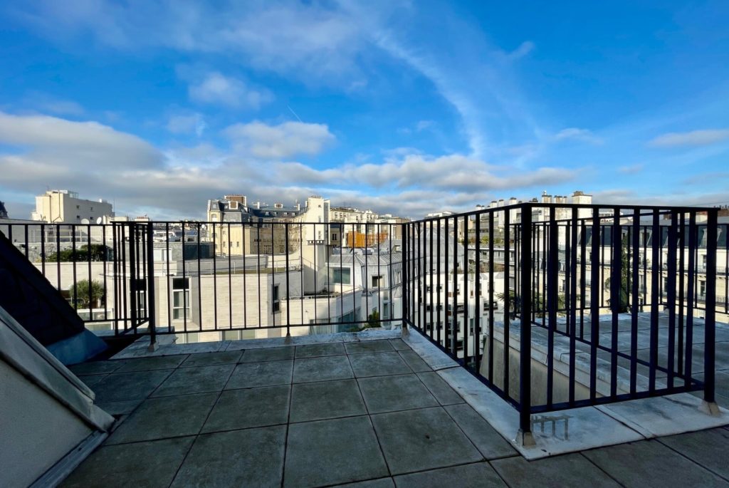 Location Appartement Meublé - 100 m² - 3 pièces - 75116 Paris - 216030 - 450191710402