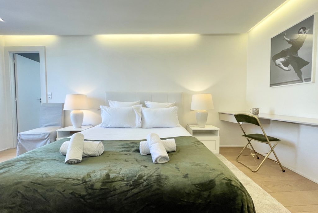 Location Appartement Meublé - 100 m² - 3 pièces - 75116 Paris - 216030 - 372254466234