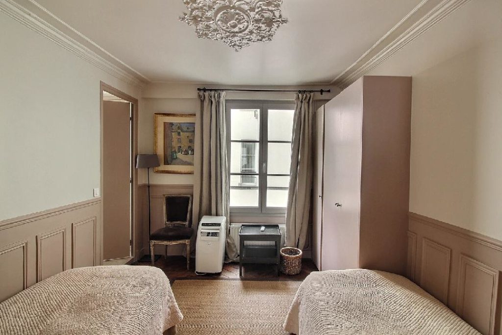 Furnished apartment - 3 rooms- 80 sqm- Hôtel de Ville - Beaubourg- 75004 Paris -204299-29