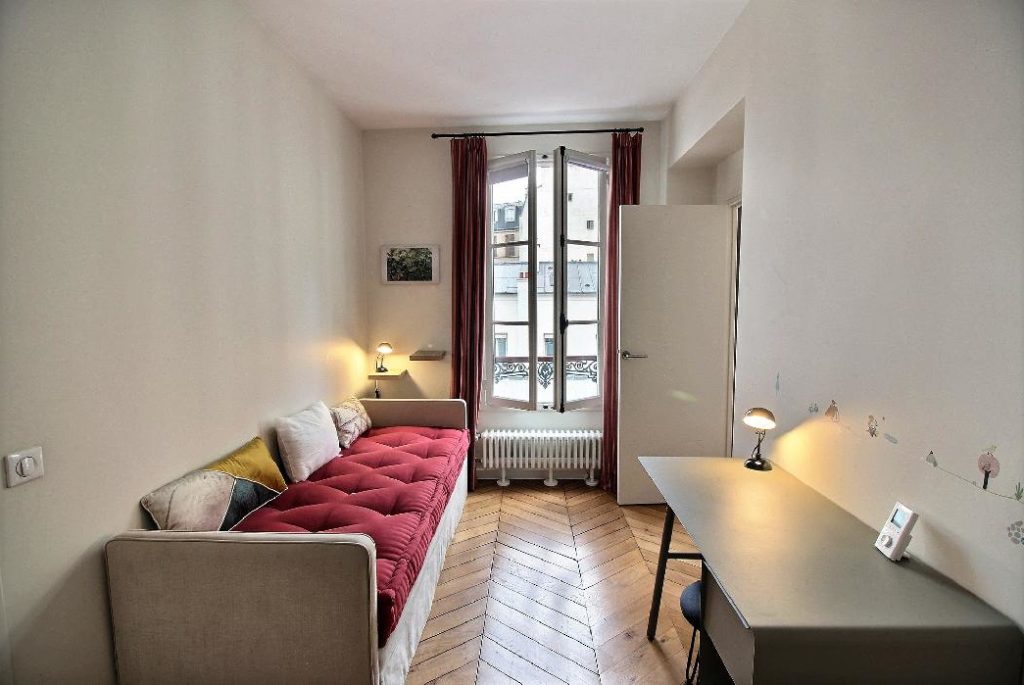 Location Appartement Meublé - 4 pièces - 98 m² - Martyrs - Saint Georges - Trinité - 75009 Paris - 309078-30