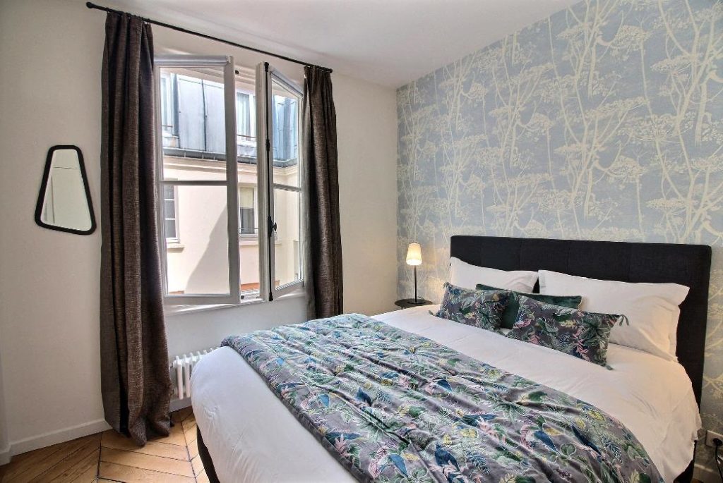 Furnished apartment - 4 rooms - 98 sqm - Martyrs - Saint Georges - Trinité - 75009 Paris - 309078-25