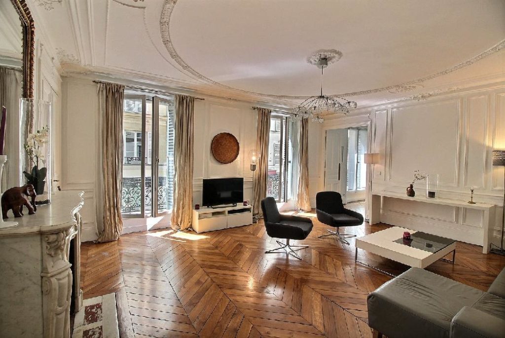 Furnished apartment - 4 rooms - 120 sqm - Martyrs - Saint Georges - Trinité - 75009 Paris - 309397