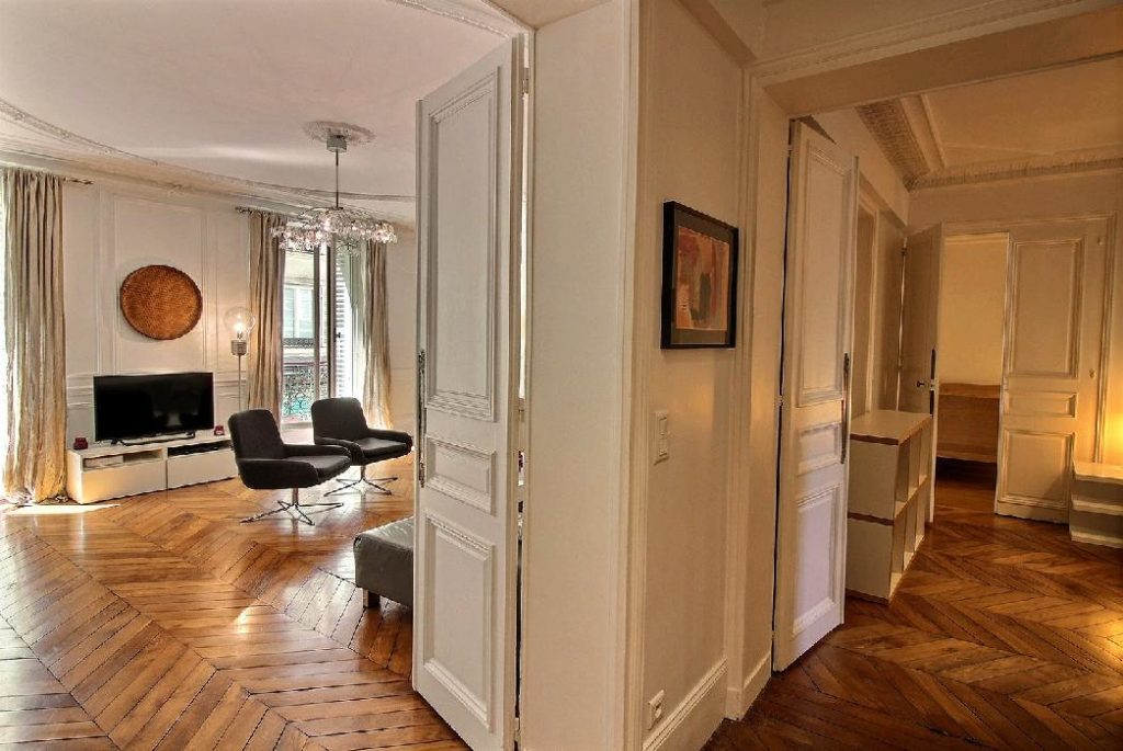 Furnished apartment - 4 rooms - 120 sqm - Martyrs - Saint Georges - Trinité - 75009 Paris - 309397-8