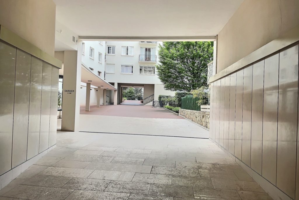 Location Appartement Meublé - 4 pièces - 92 m² - Montparnasse - Maine - 75015 Paris - 315197-16