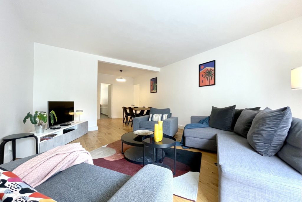 Location Appartement Meublé - 92 m² - 4 pièces - 75015 Paris - 315197 - 412045953243