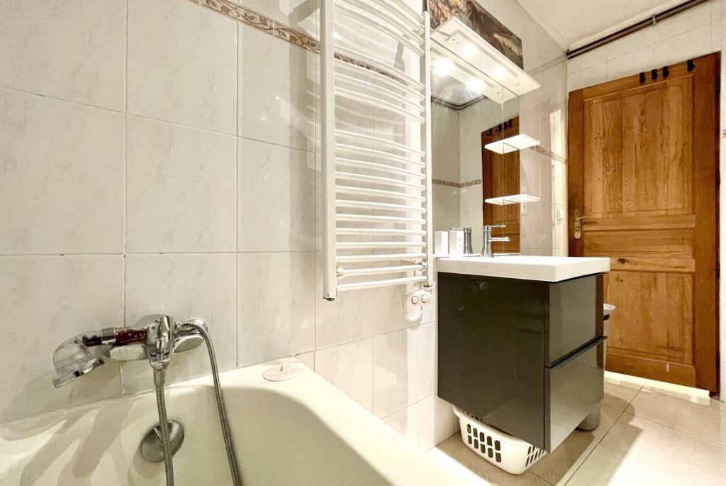 Location Appartement Meublé - 48 m² - NaN pièces - 75002 Paris - 202157 - 401821391087