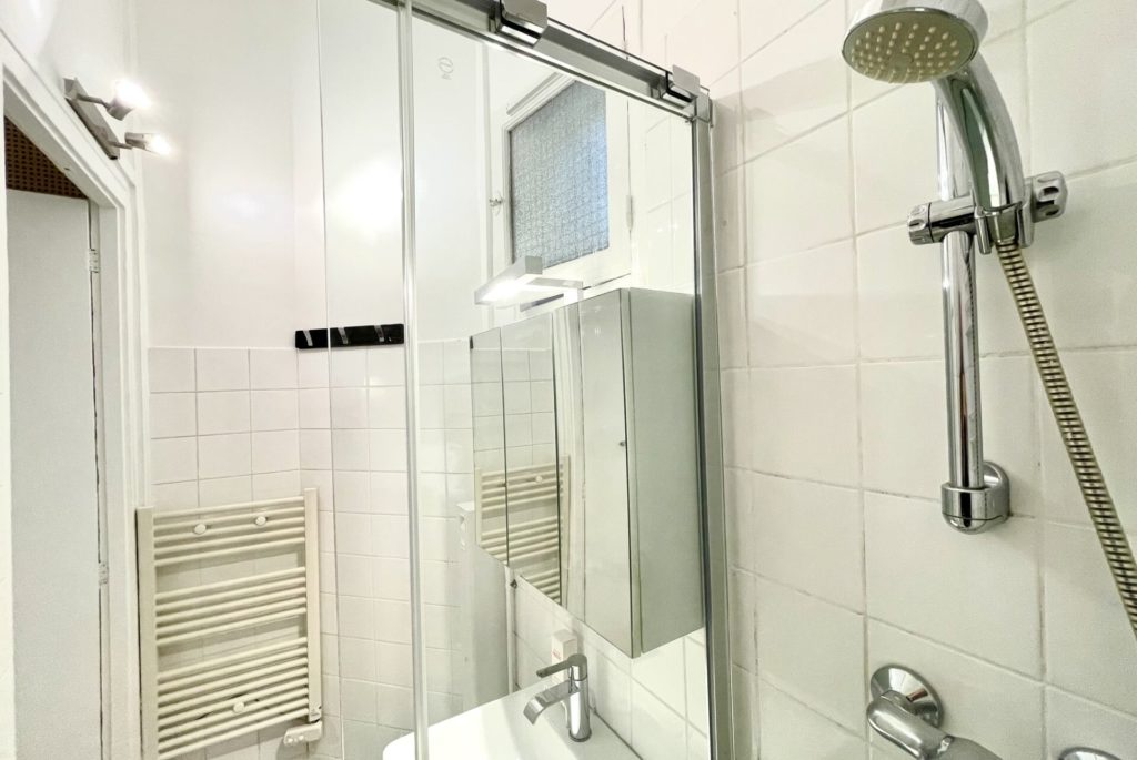 Location Appartement Meublé - 29.14 m² - NaN pièces - 75006 Paris - 106444 - 407772889301