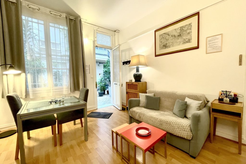 Location Appartement Meublé - 29.14 m² - NaN pièces - 75006 Paris - 106444 - 407773994196