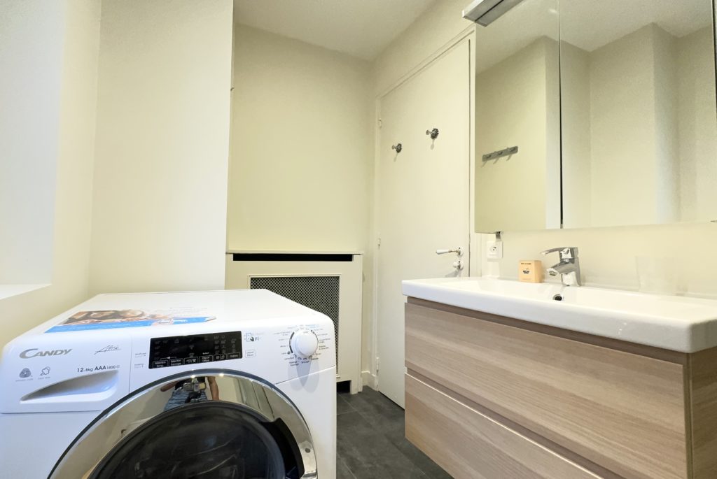 Location Appartement Meublé - 2 pièces - 48 m² - Invalides - 75007 Paris - 107328-3