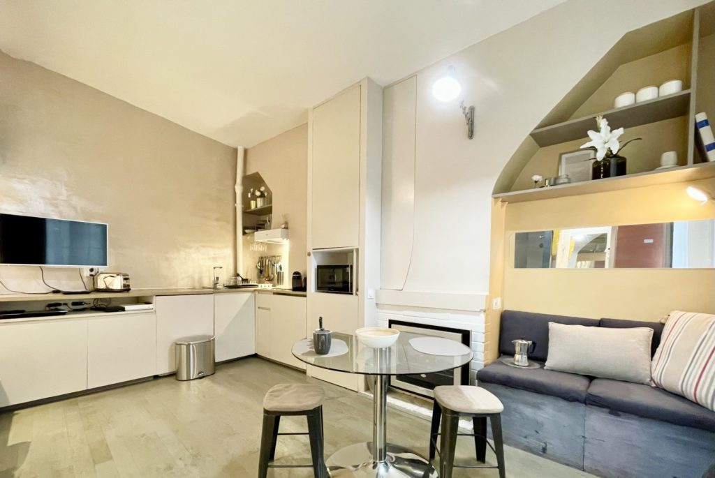 Location Appartement Meublé - 1 pièce - 24 m² - Montorgueil - 75001 Paris - S01060