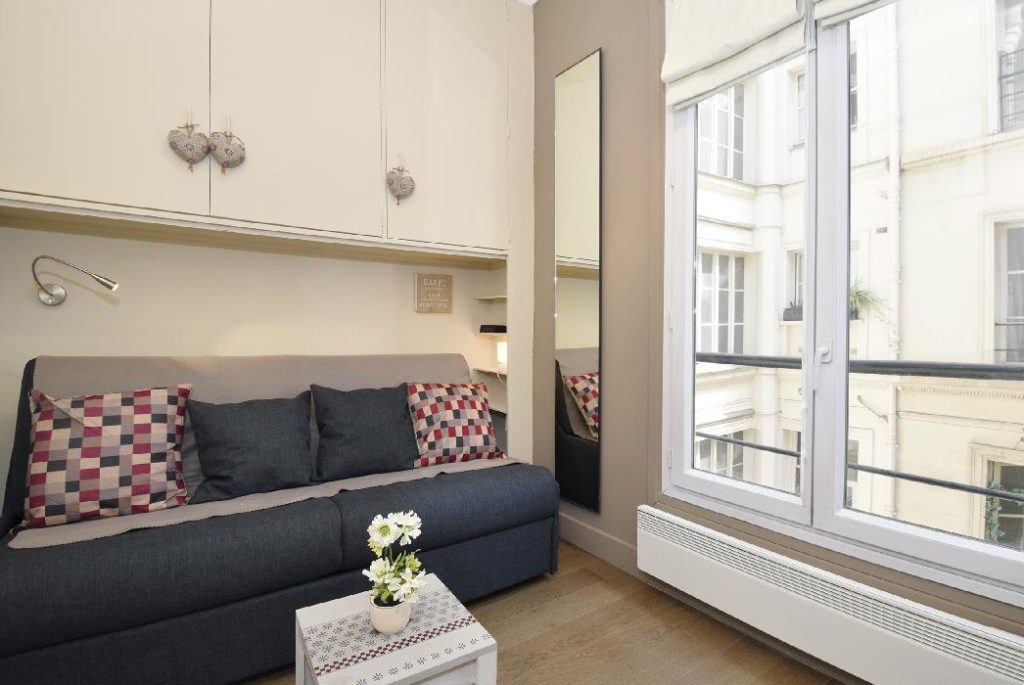 Furnished apartment - 1 room - 12 sqm - Vendôme - Tuileries - 75001 Paris - S01168-5