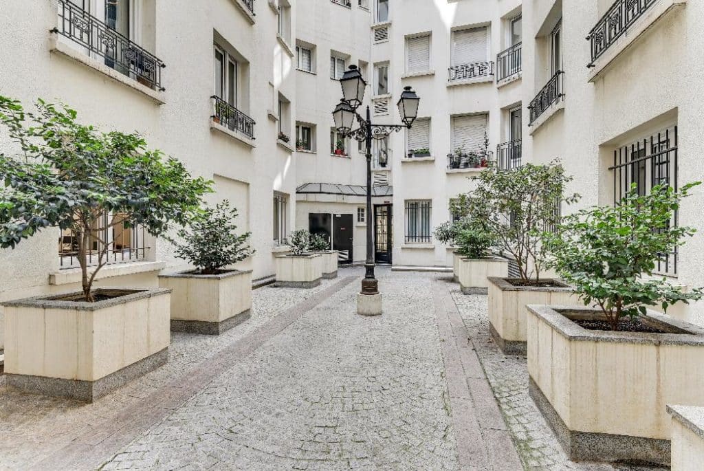 Location Appartement Meublé - 1 pièce - 30 m² - Sentier - Bonne Nouvelle - 75002 Paris - S02121-10