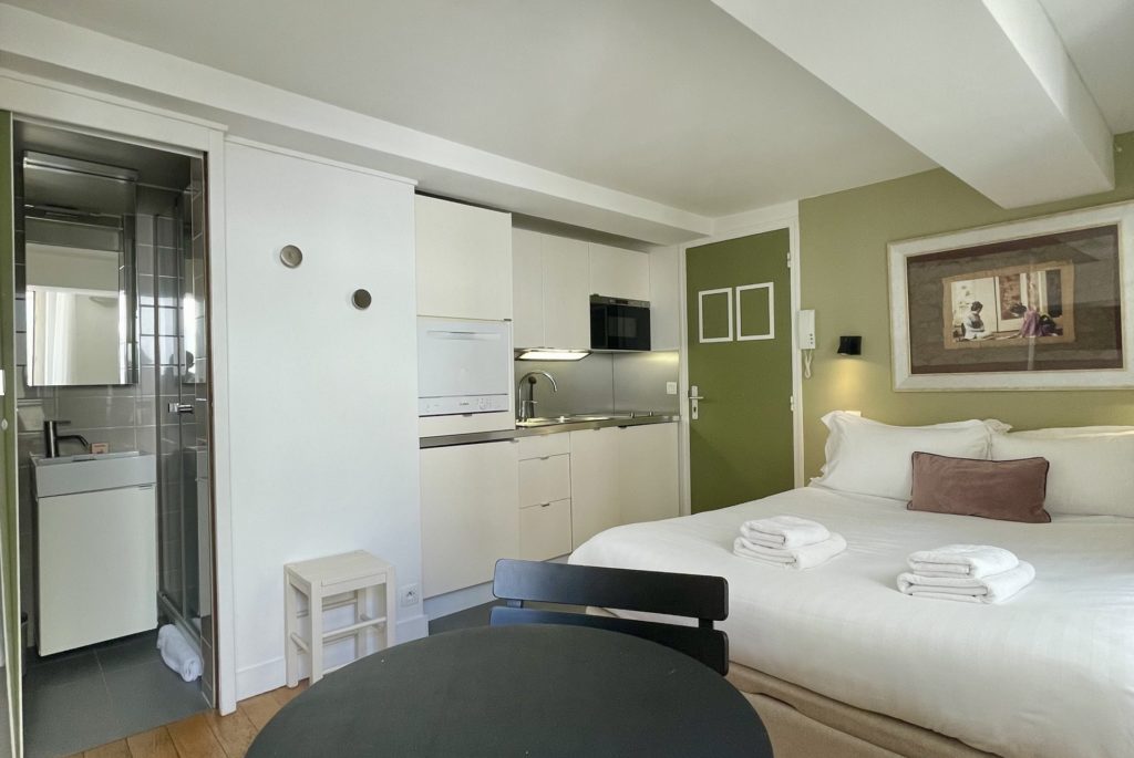 Location Appartement Meublé - 1 pièce - 15 m² - Montorgueil - 75002 Paris - S02434