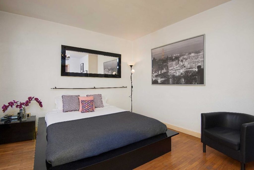 Location Appartement Meublé - 1 pièce - 32m² - Quartier de l'Horloge - 75003 Paris -S03021-5