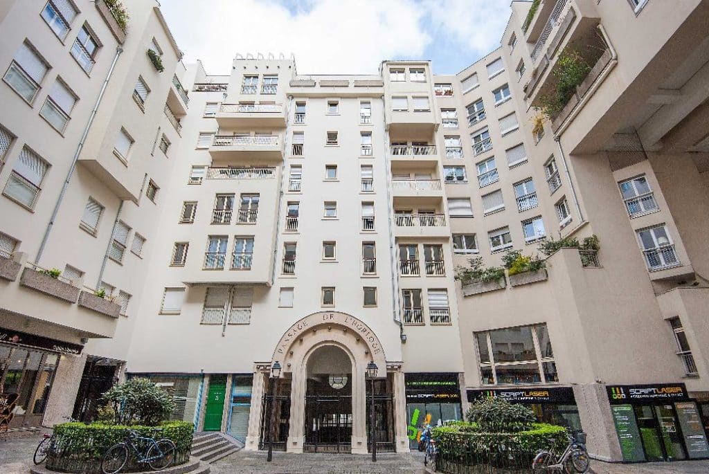 Location Appartement Meublé - 1 pièce - 32 m² - Quartier de l'Horloge - 75003 Paris - S03021-12