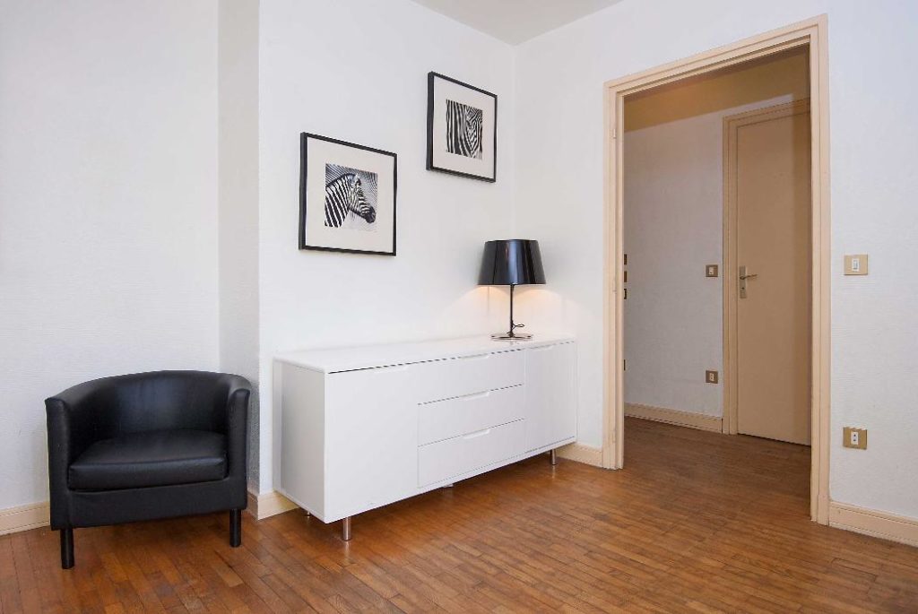 Location Appartement Meublé - 1 pièce - 32 m² - Quartier de l'Horloge - 75003 Paris - S03021-6