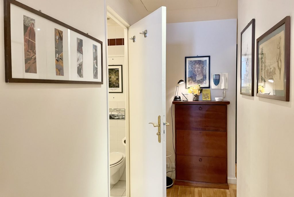 Location Appartement Meublé - 1 pièce - 25 m² - Champs Elysées - Etoile - 75008 Paris - S08103-16