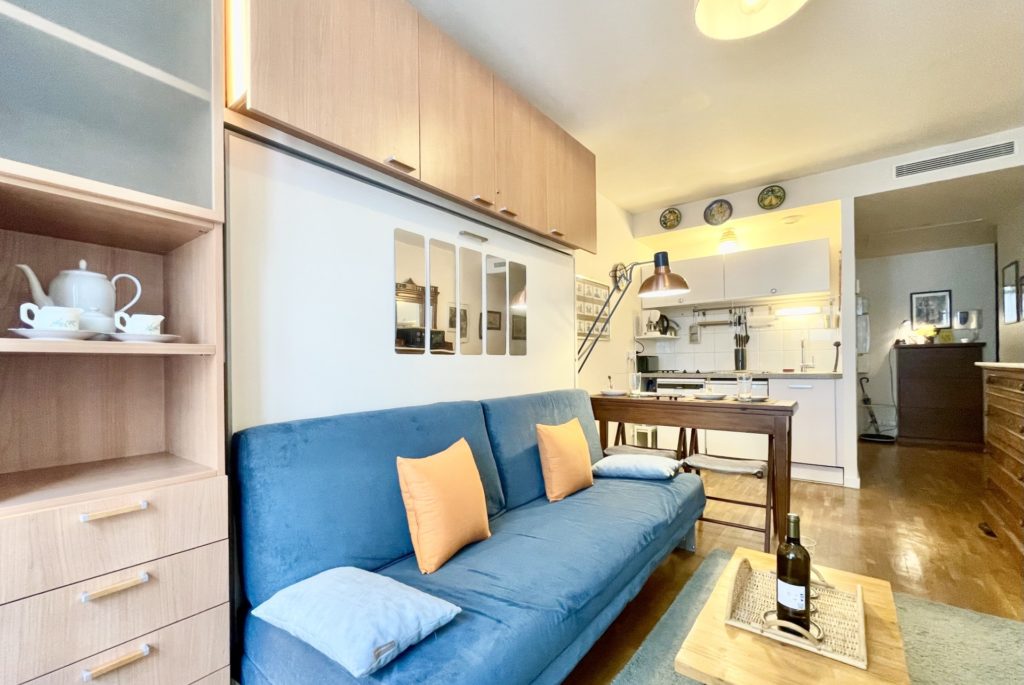 Location Appartement Meublé - 1 pièce - 25 m² - Champs Elysées - Etoile - 75008 Paris - S08103-8
