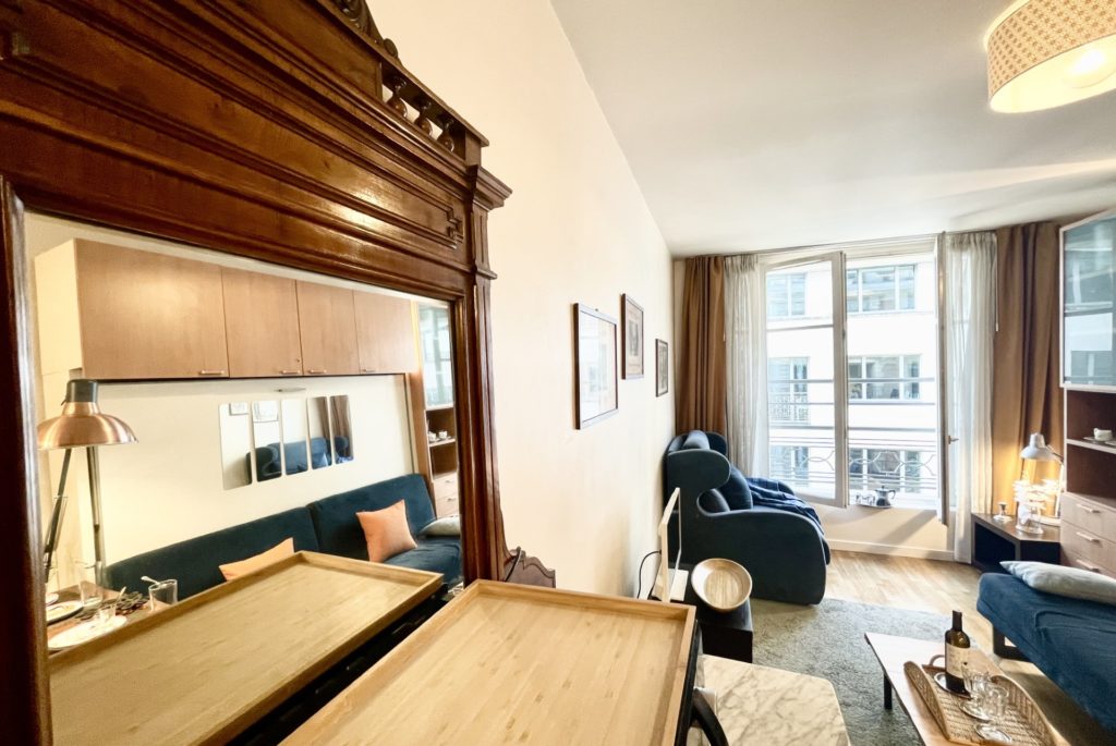 Location Appartement Meublé - 1 pièce - 25 m² - Champs Elysées - Etoile - 75008 Paris - S08103-13