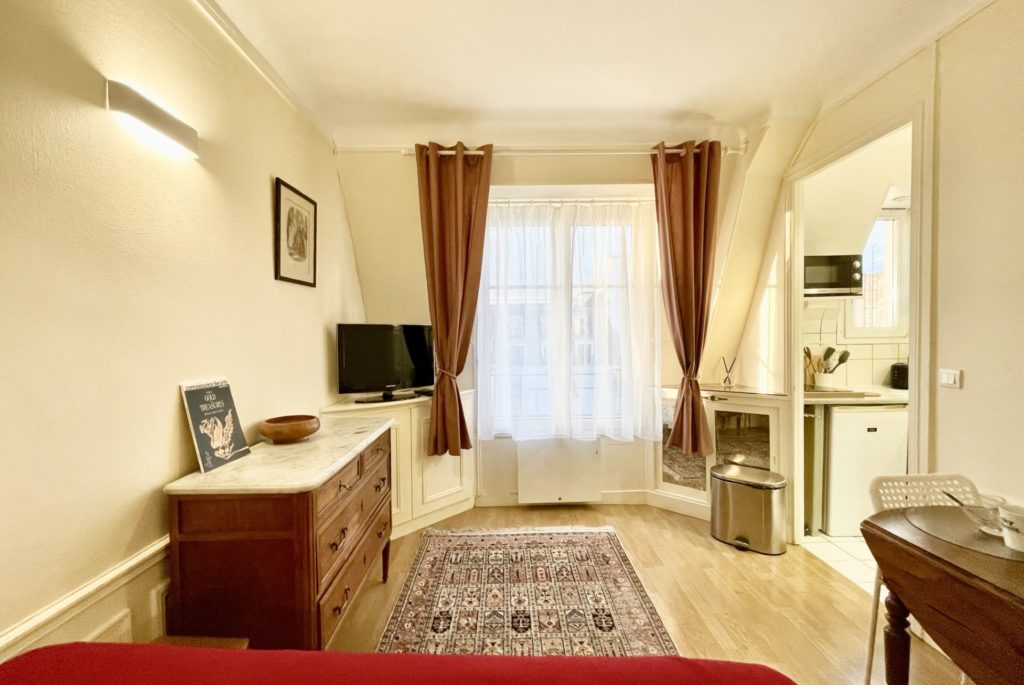 Location Appartement Meublé - 1 pièce - 18 m² - Haussman - Opéra - 75008 Paris - S08160-8