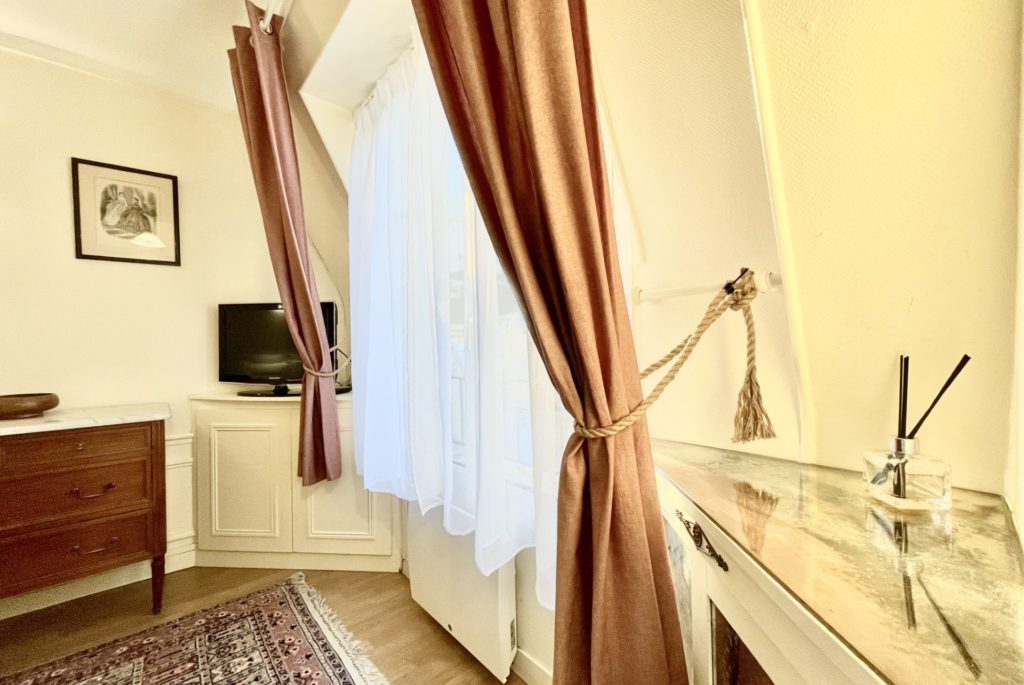 Location Appartement Meublé - 1 pièce - 18 m² - Haussman - Opéra - 75008 Paris - S08160-7
