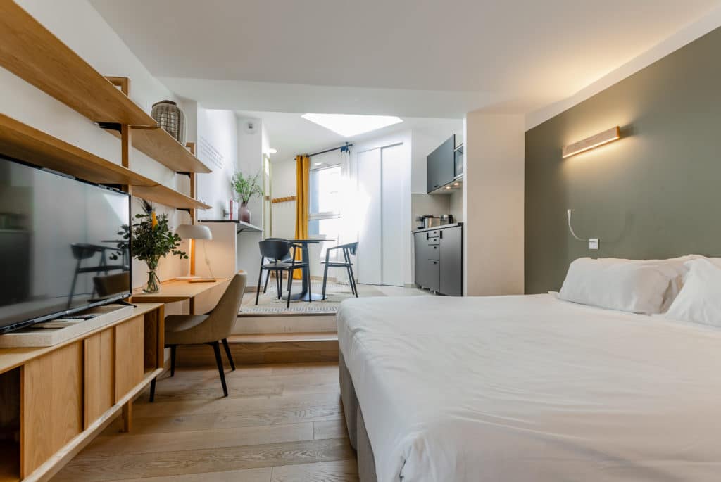 Location Appartement Meublé - 1 pièce - 27 m² - Montmartre - Pigalle - 75018 Paris - S18941