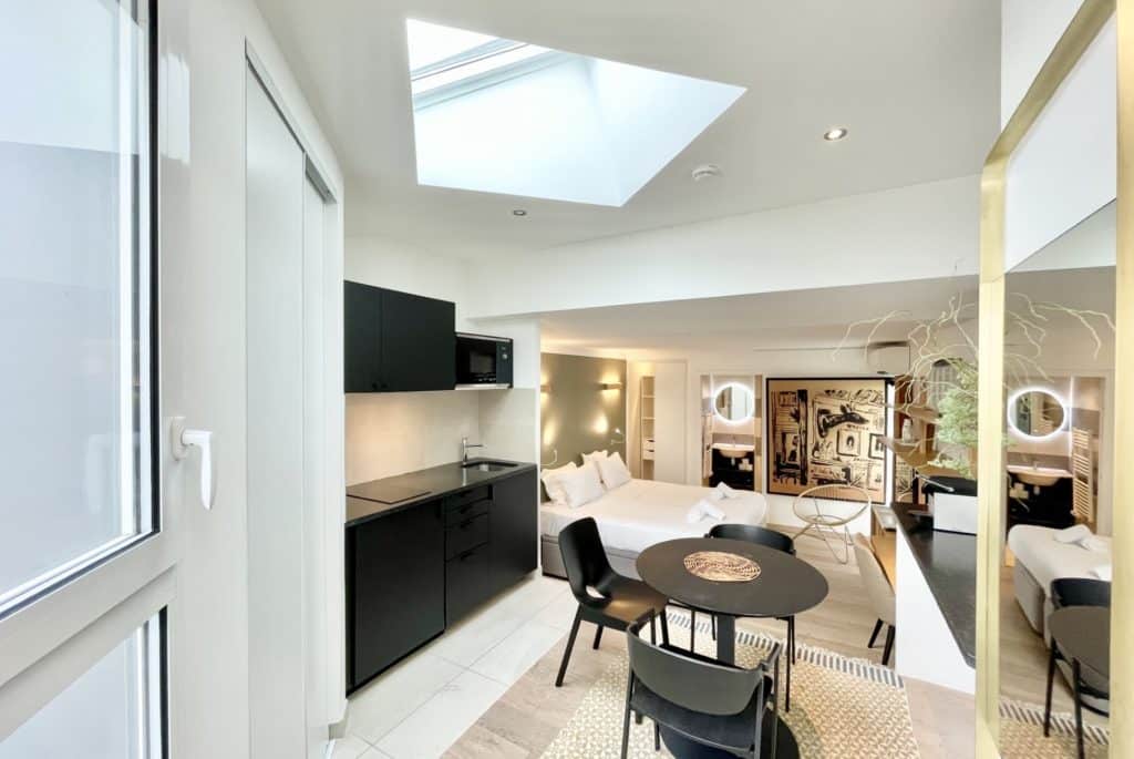 Location Appartement Meublé - 1 pièce - 27 m² - Montmartre - Pigalle - 75018 Paris - S18941