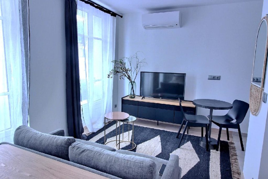 Furnished apartment - 1 room - 25 sqm - Montmartre - Pigalle - 75018 Paris - S18902-9