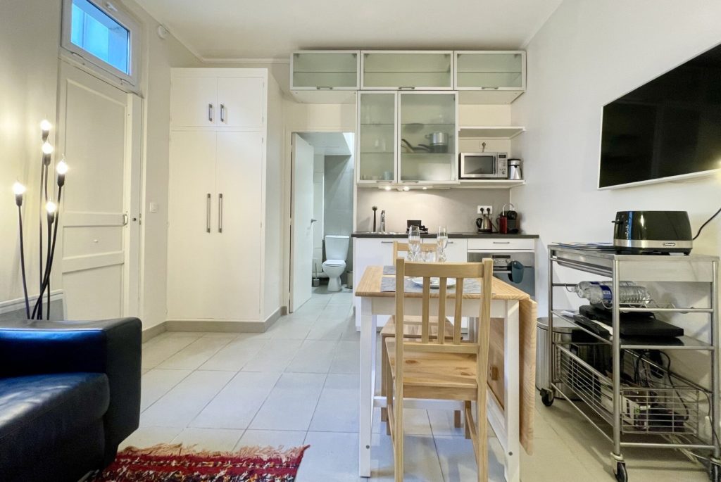 Location Appartement Meublé - 2 pièces - 28 m² - Invalides - 75007 Paris - 107507-6